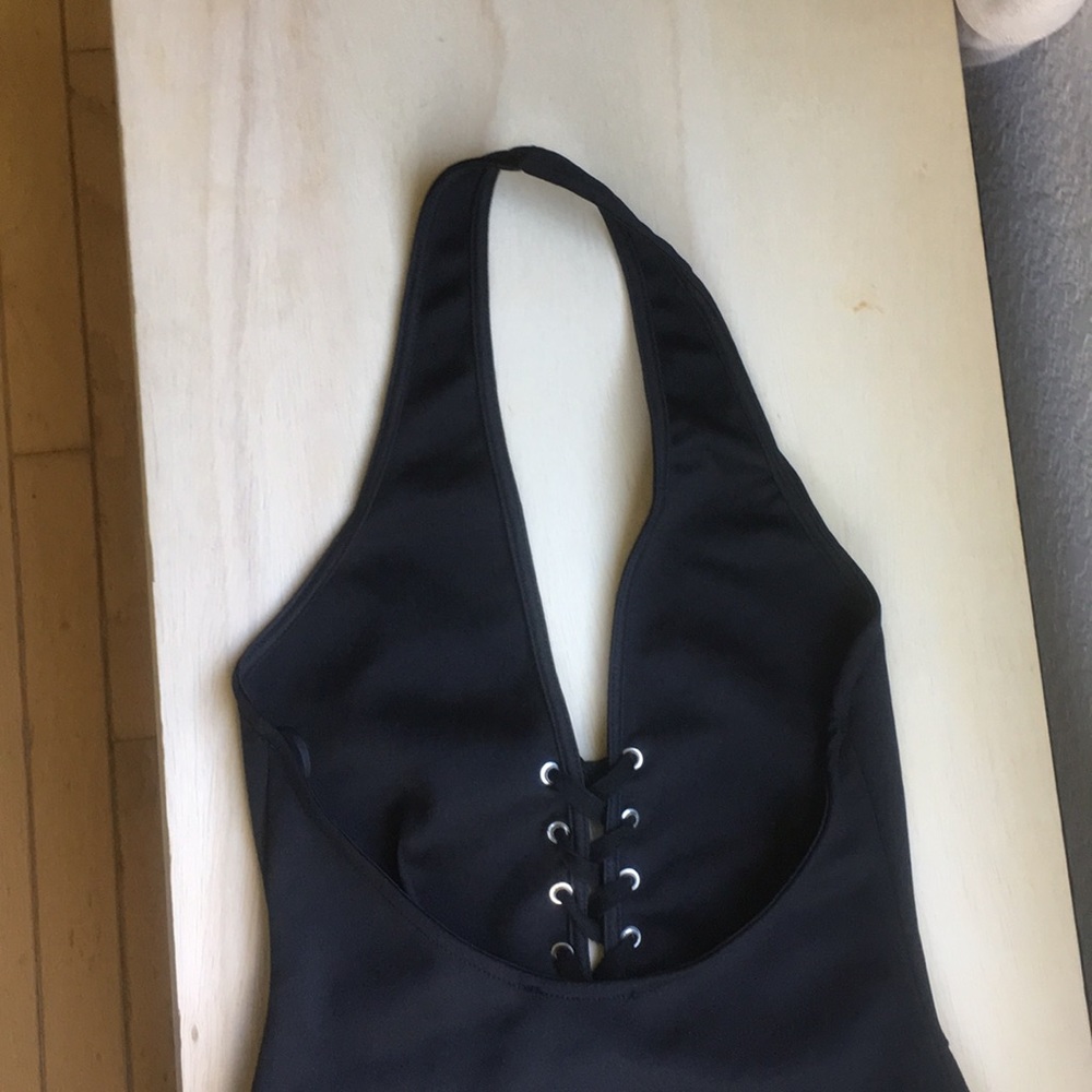 Black Laced-up halter bodysuit - Picture 2 of 2